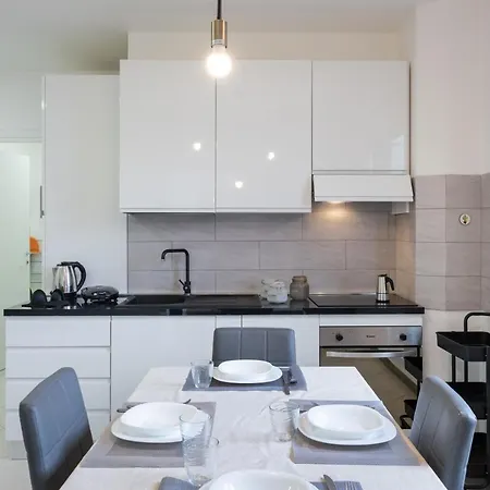 Guesthost - Modern Daire *