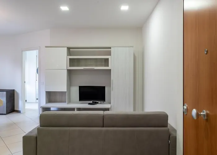Guesthost - Modern Apartment *