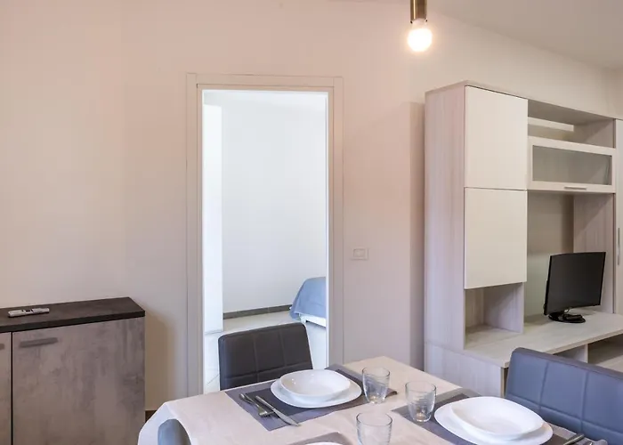 Guesthost - Modern Santo Stefano di Magra