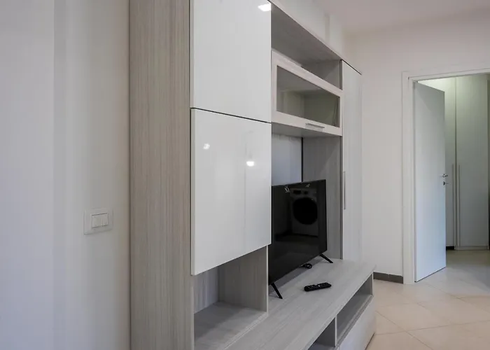 Guesthost - Modern Apartment *