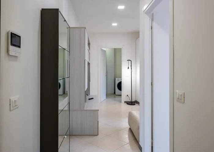 Guesthost - Modern * Santo Stefano di Magra